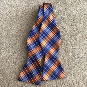 Plaid Pattern Bow Tie (The Tie Bar brand)